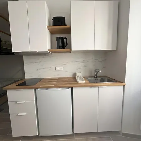 Апартаменты Renovated Seaside In The Heart Of *