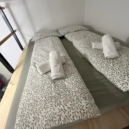 Апартаменты Renovated Seaside In The Heart Of