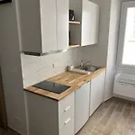 Renovated Seaside In The Heart Of Apartmán Menton