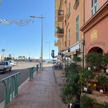 Renovated Seaside In The Heart Of