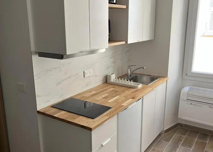 Renovated Seaside In The Heart Of Апартаменти Мантон