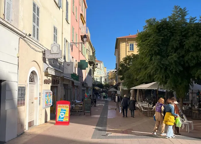 Renovated Seaside In The Heart Of